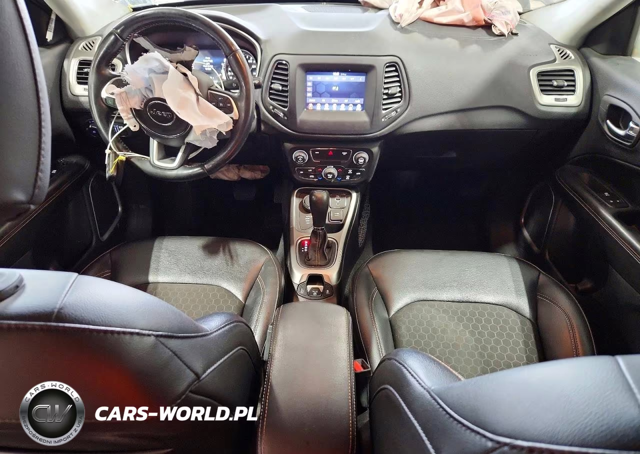 2020 Jeep Compass Latitude VIN:3C4NJDBB5LT239690 - 8