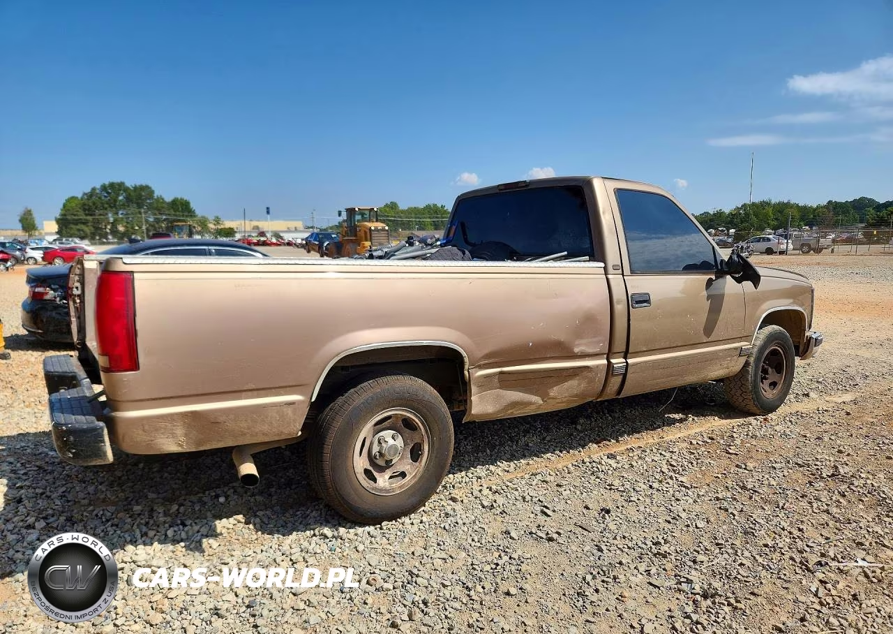 1997 Chevrolet Gmt-400 C1500 VIN:1GCEC14M8VZ228296 - 3
