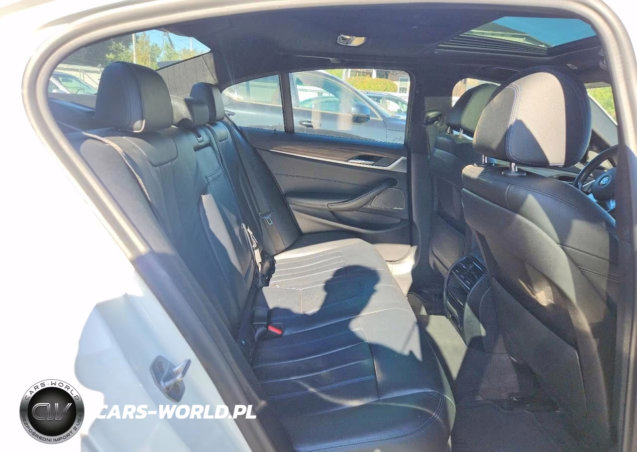 2020 BMW 530 Xi VIN:WBAJR7C07LBP96363 - 10