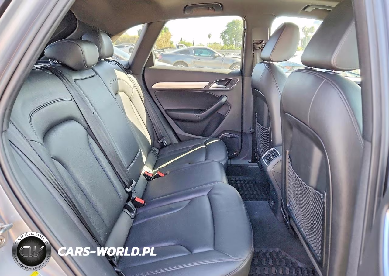 2015 Audi Q3 Prestige VIN:WA1GFCFS1FR002359 - 11