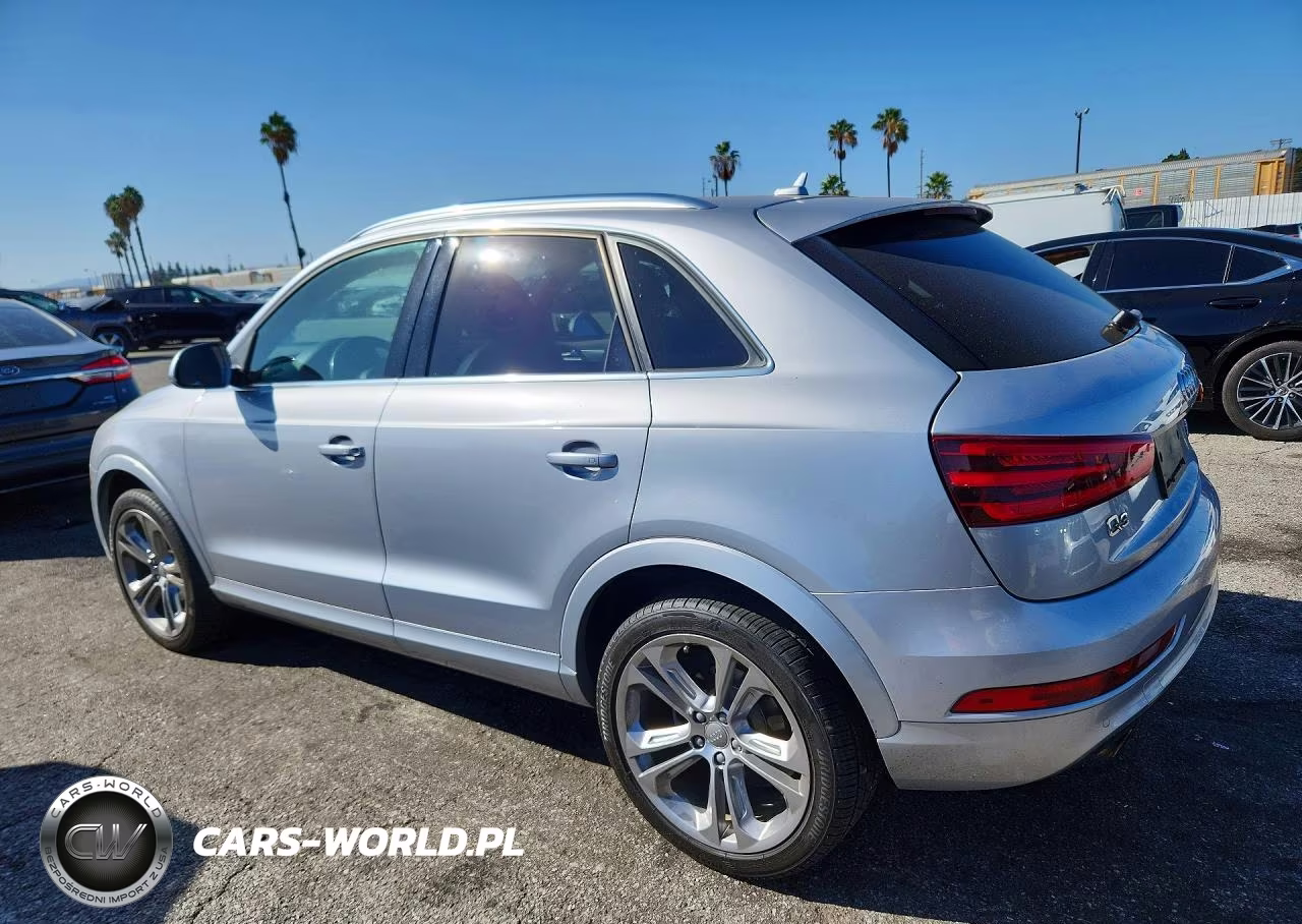 2015 Audi Q3 Prestige VIN:WA1GFCFS1FR002359 - 2