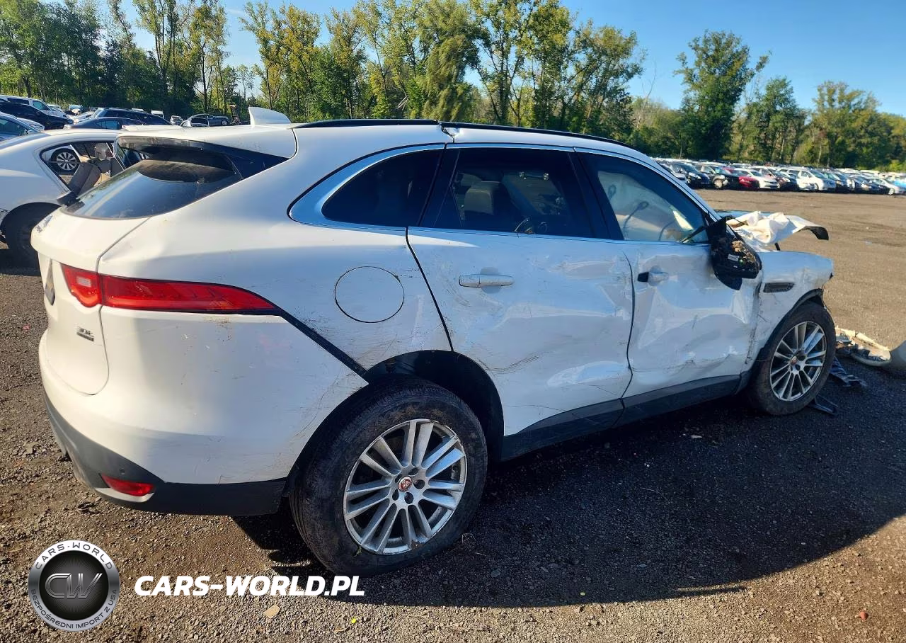 2018 Jaguar F-Pace Prestige VIN:SADCK2GX9JA287201 - 3