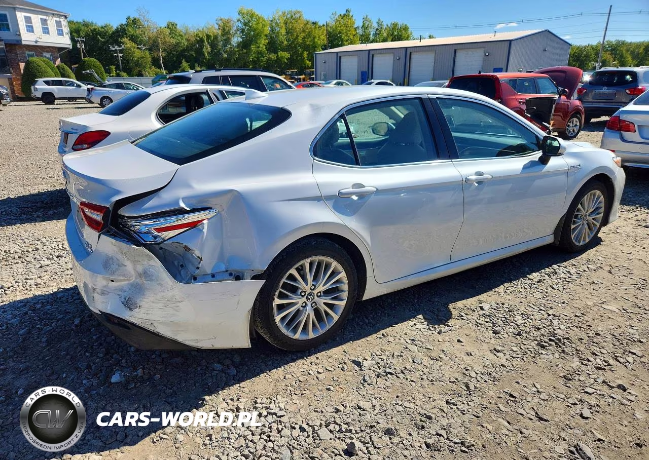 2018 Toyota Camry Hybrid Xle VIN:4T1B21HKXJU003668 - 3