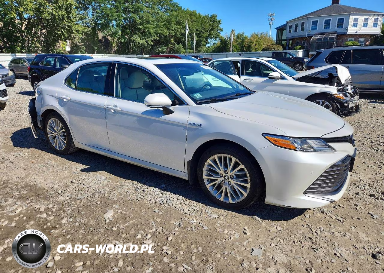 2018 Toyota Camry Hybrid Xle VIN:4T1B21HKXJU003668 - 4