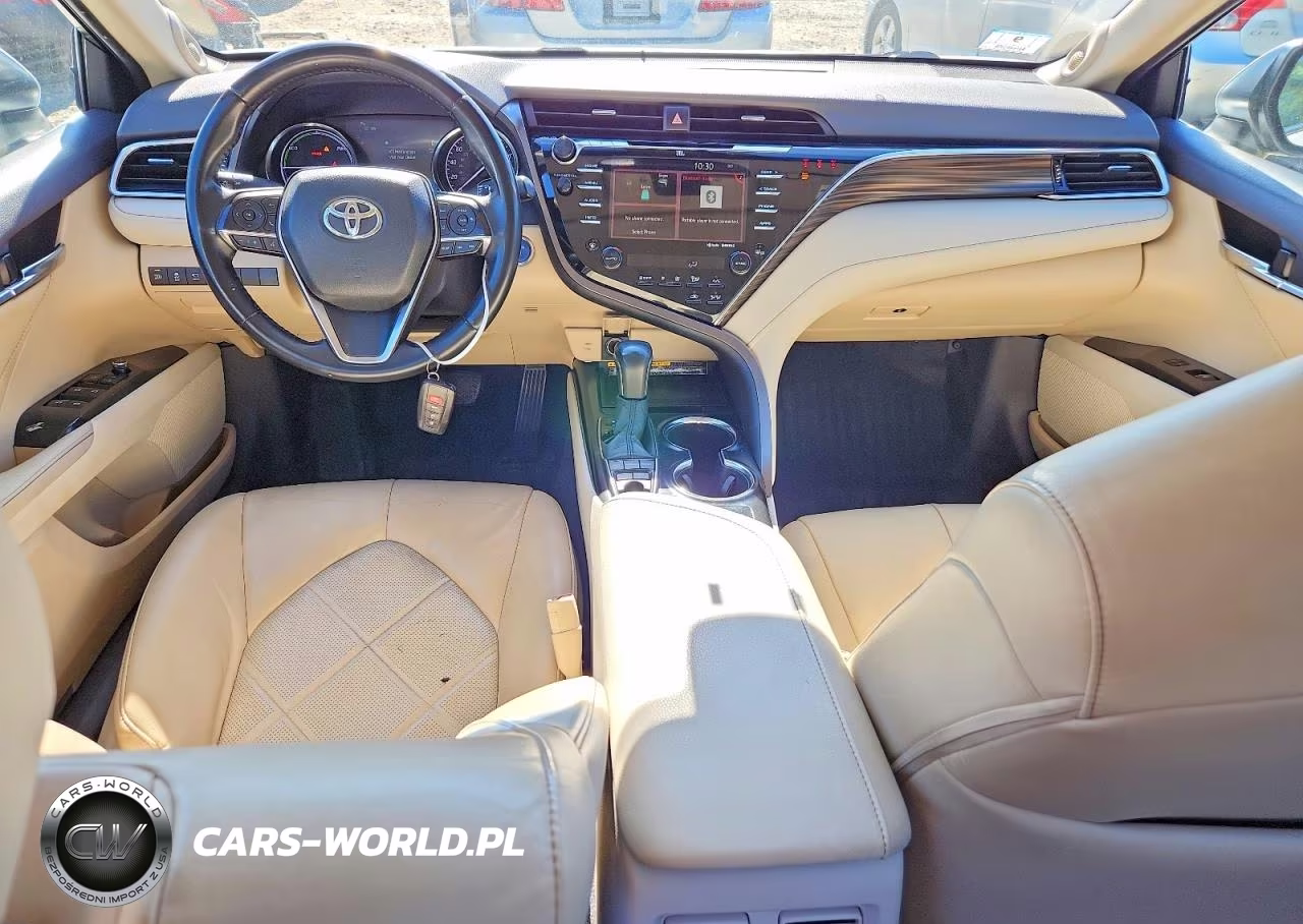 2018 Toyota Camry Hybrid Xle VIN:4T1B21HKXJU003668 - 8