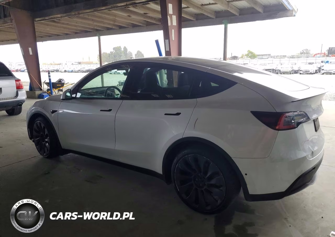 2020 Tesla Model Y VIN:5YJYGDEE4LF051159 - 2