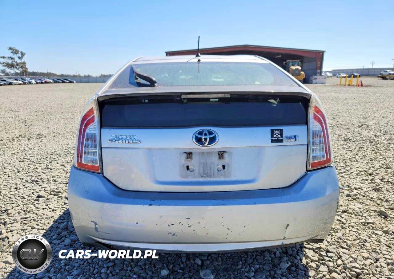 2013 Toyota Prius Two VIN:JTDKN3DU0D5553376 - 6