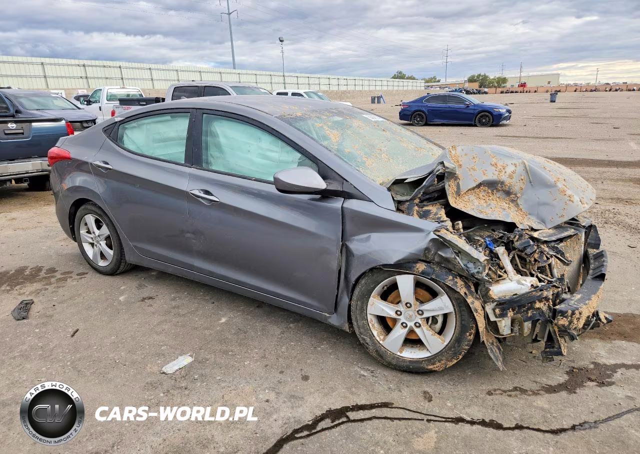 2013 Hyundai Elantra Gls VIN:5NPDH4AE6DH372916 - 4