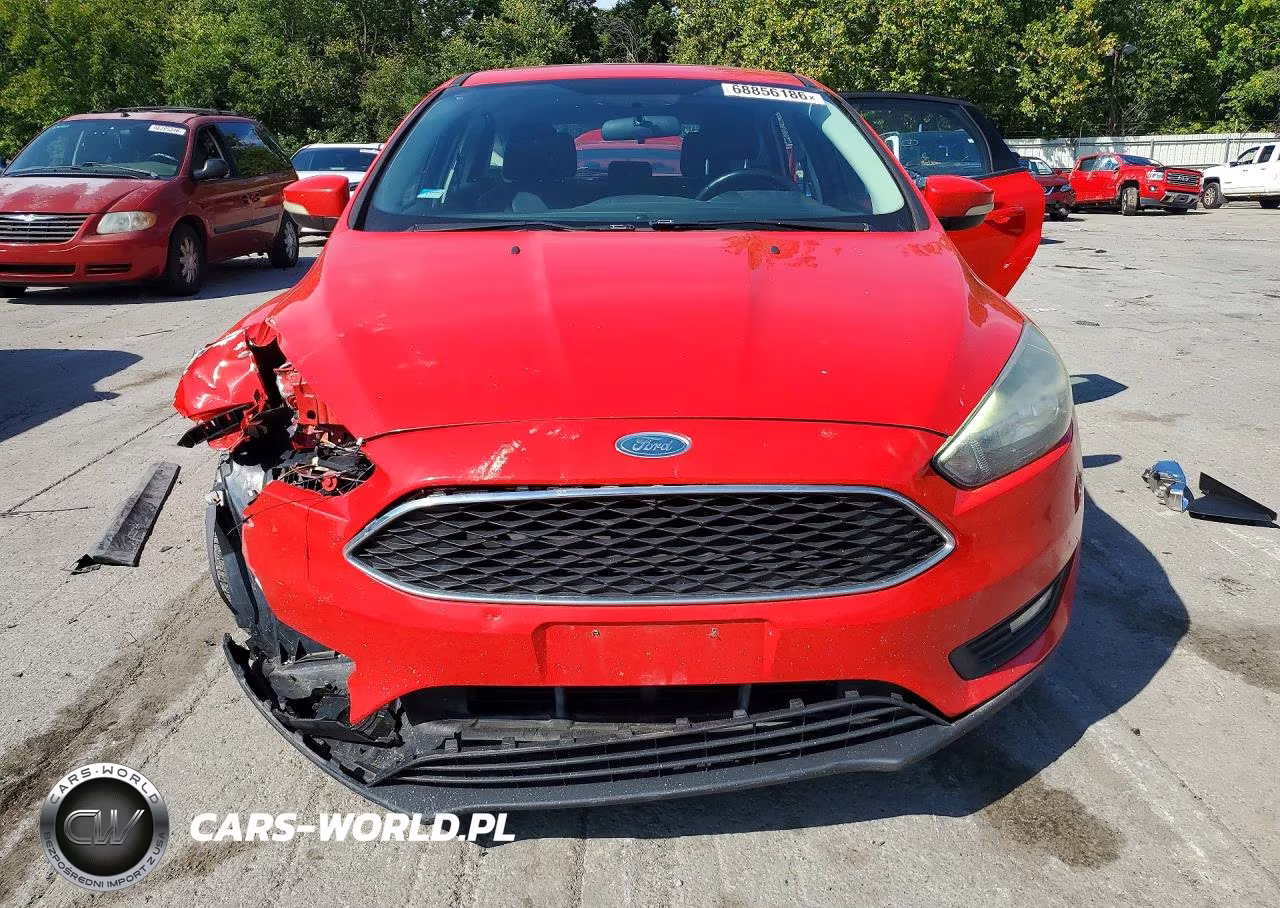 2015 Ford Focus Se VIN:1FADP3K21FL283387 - 5
