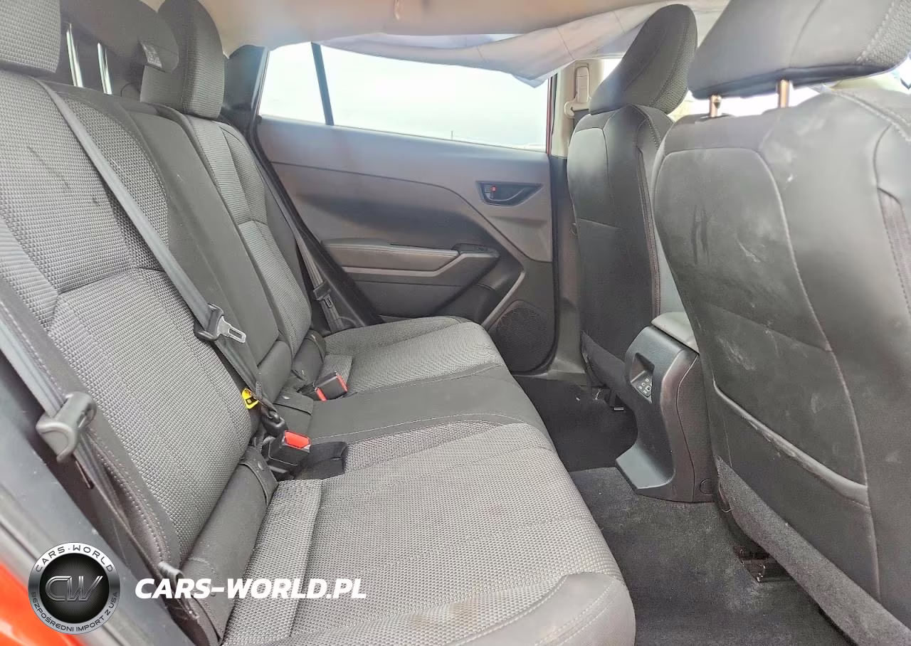 2024 Subaru Crosstrek Premium VIN:JF2GUADC4RH291972 - 11