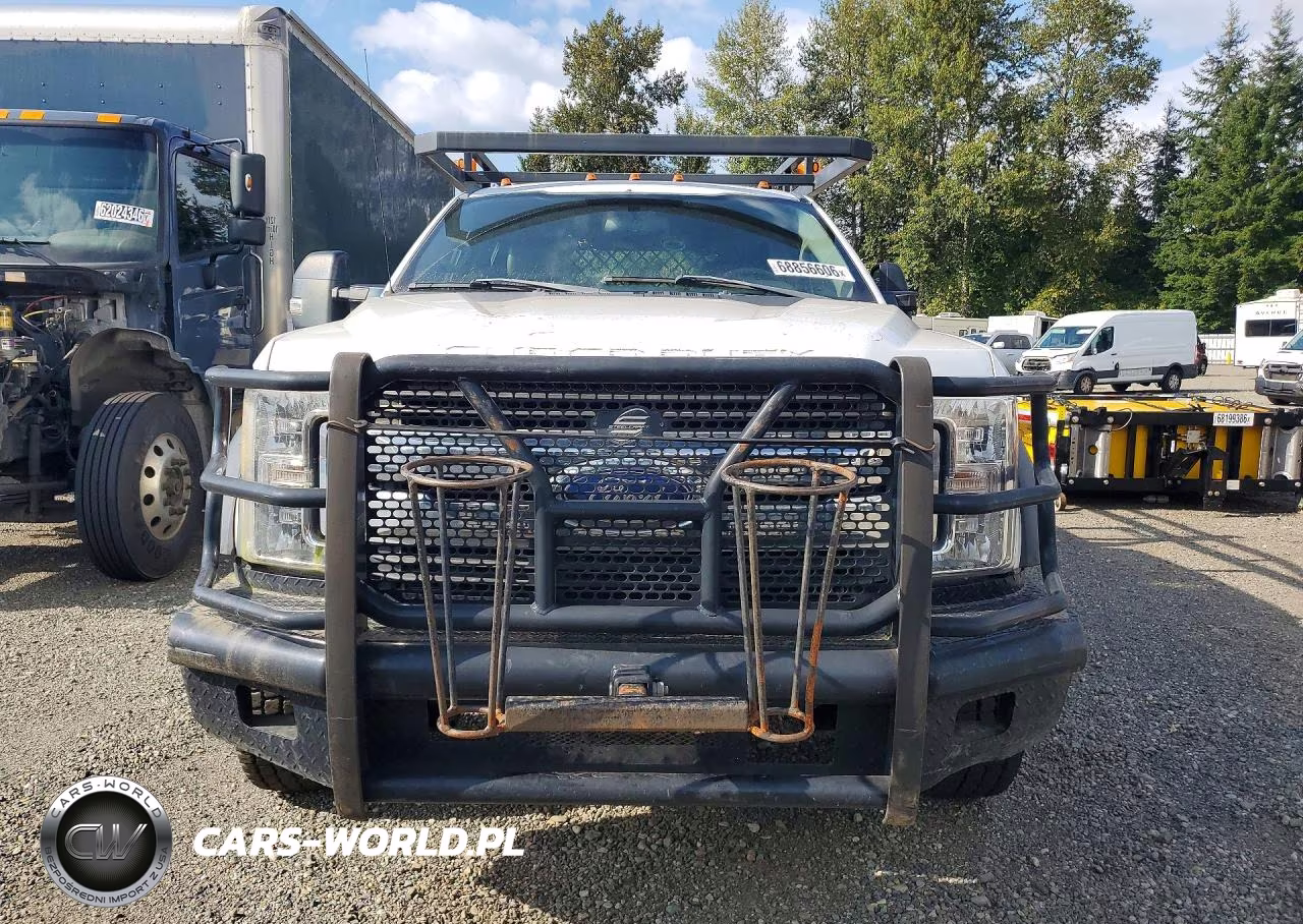 2017 Ford F550 Super Duty VIN:1FD0W5HT1HED53772 - 5