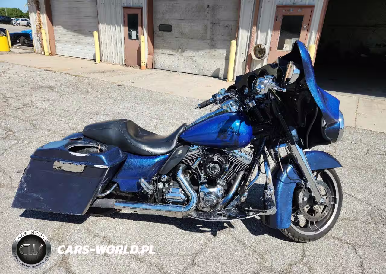 2011 Harley-Davidson Flhx