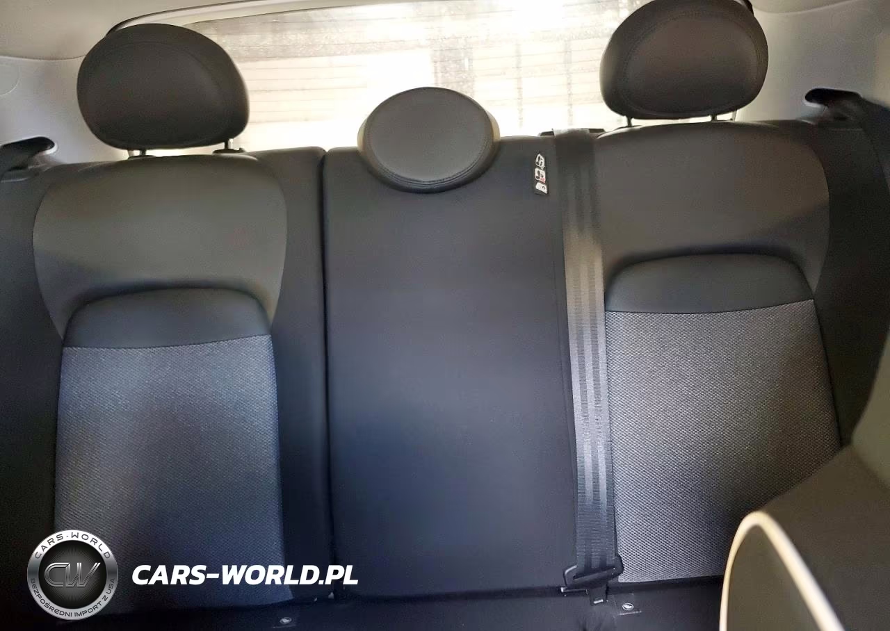 2018 Fiat 500X Pop VIN:ZFBCFYAB1JP712460 - 10