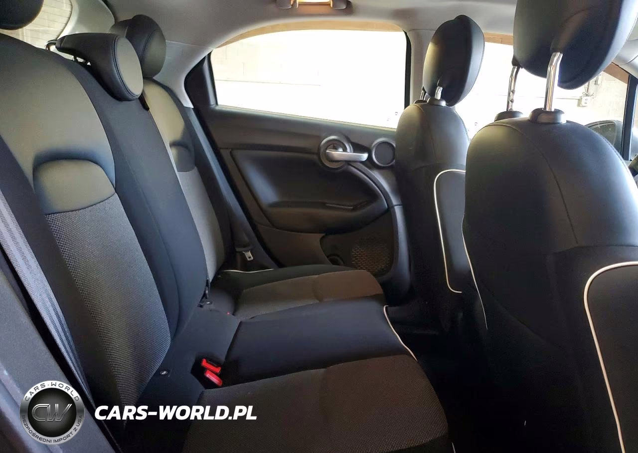 2018 Fiat 500X Pop VIN:ZFBCFYAB1JP712460 - 11