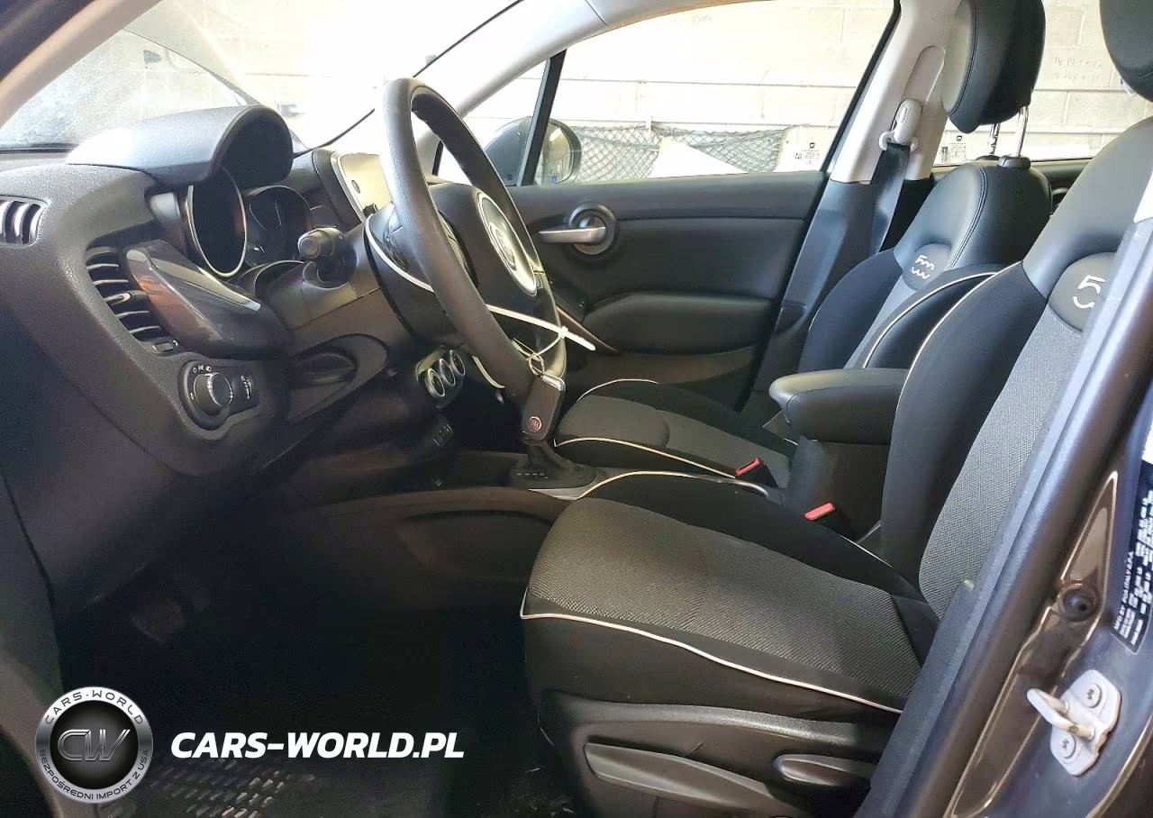 2018 Fiat 500X Pop VIN:ZFBCFYAB1JP712460 - 7