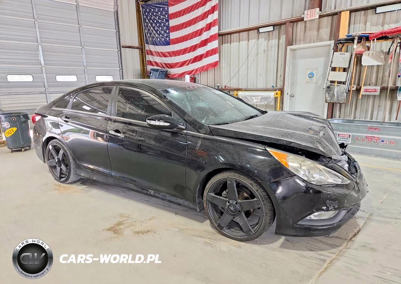 2014 Hyundai Sonata Limited VIN:5NPEC4AC2EH885843 - 4