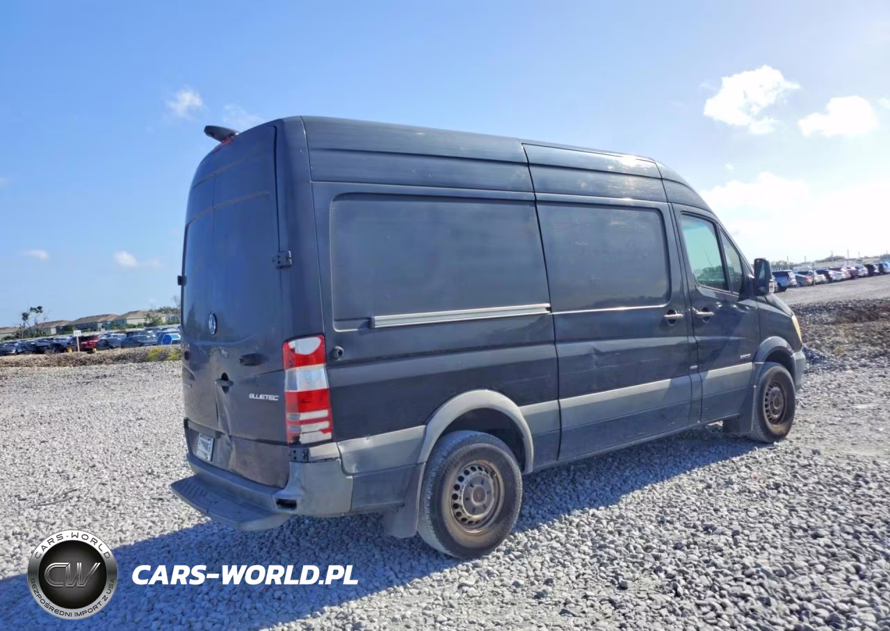 2014 Mercedes-Benz Sprinter 2500 VIN:WD3PE7CC2E5872814 - 3