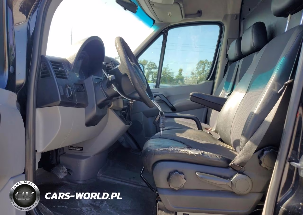 2014 Mercedes-Benz Sprinter 2500 VIN:WD3PE7CC2E5872814 - 7