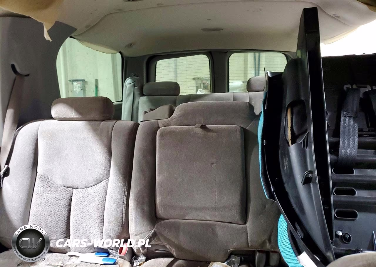 2004 Chevrolet Suburban K1500 VIN:1GNFK16Z34J229215 - 10