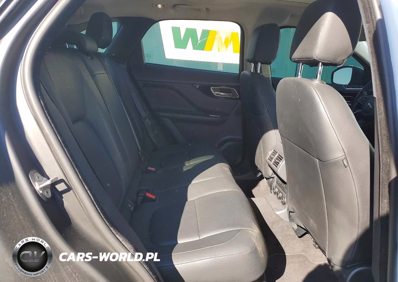 2019 Jaguar F-Pace Premium VIN:SADCJ2FX8KA399154 - 11