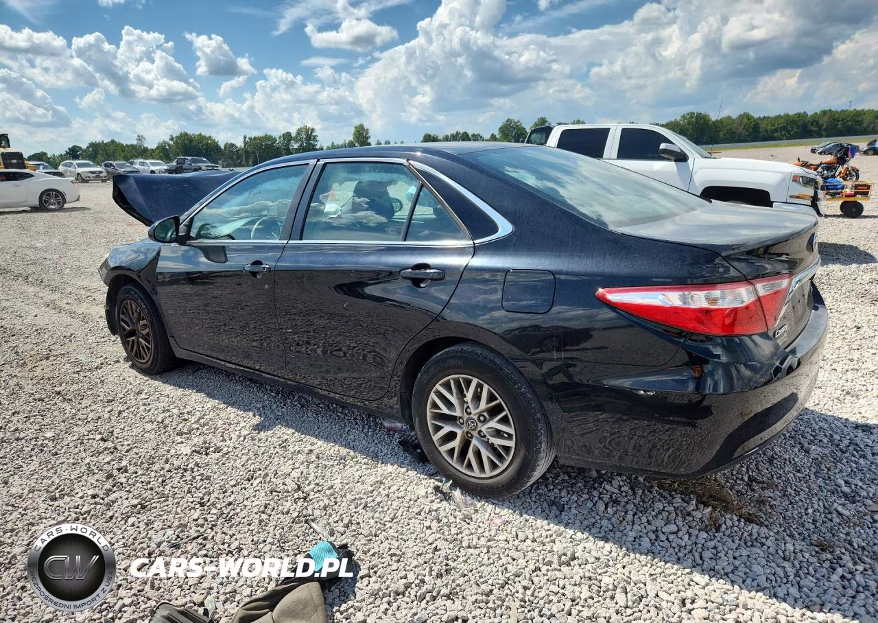 2016 Toyota Camry Le VIN:4T1BF1FK3GU207440 - 2
