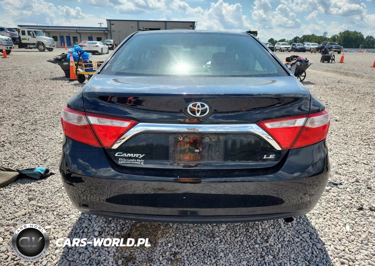 2016 Toyota Camry Le VIN:4T1BF1FK3GU207440 - 6