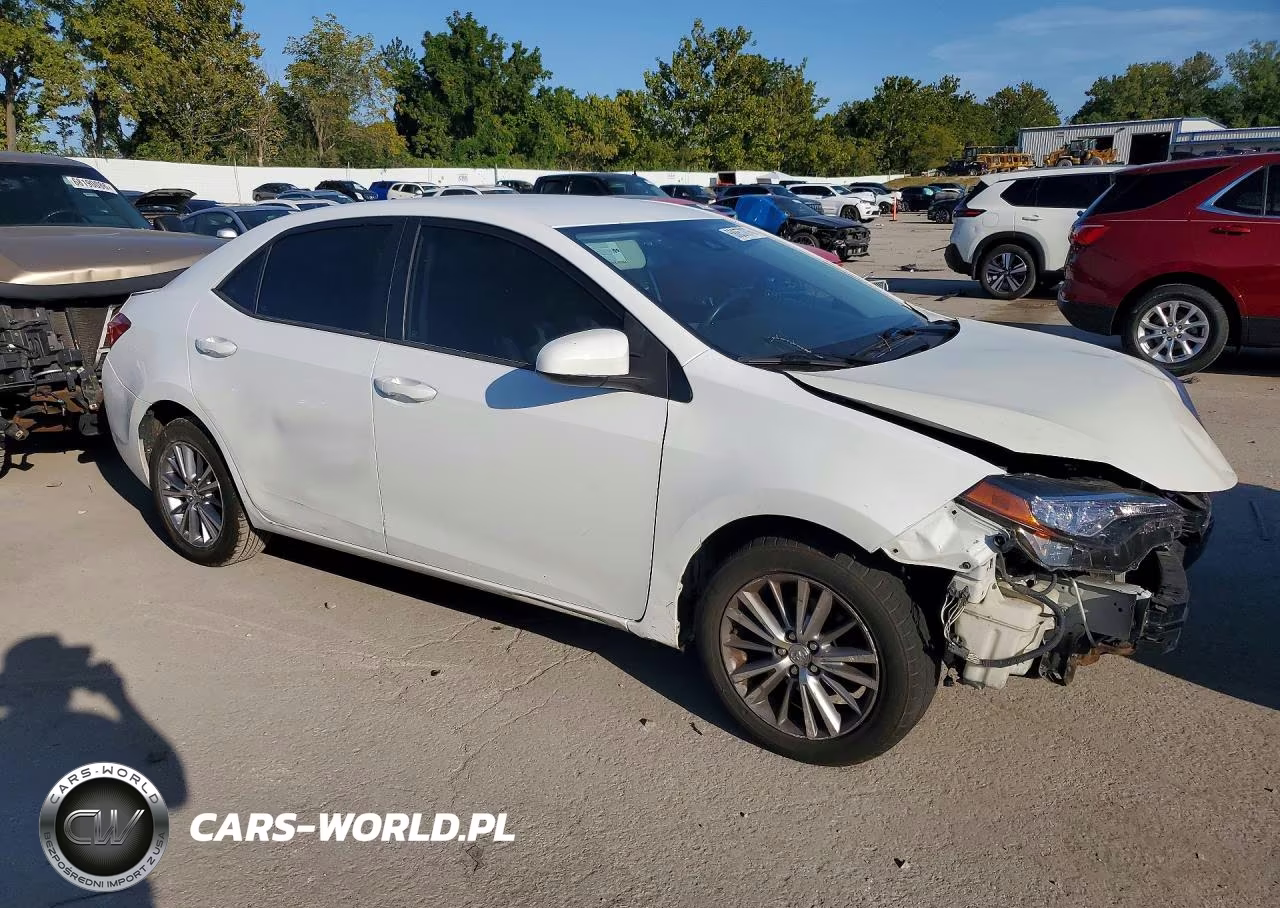 2018 Toyota Corolla Le VIN:5YFBURHE0JP848341 - 4