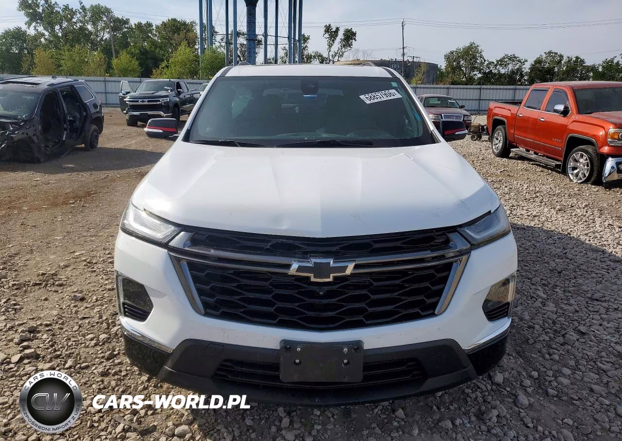 2023 Chevrolet Traverse Premier VIN:1GNEVKKWXPJ314321 - 5