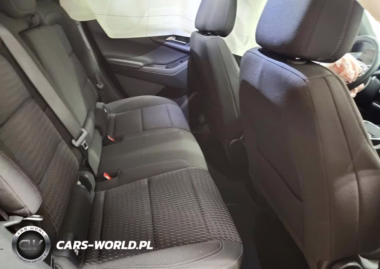 2026 Chevrolet Equinox Lt VIN:3GNAXHEG9TL296865 - 11