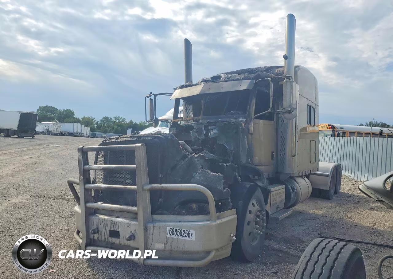 2013 Peterbilt 386 Semi Truck