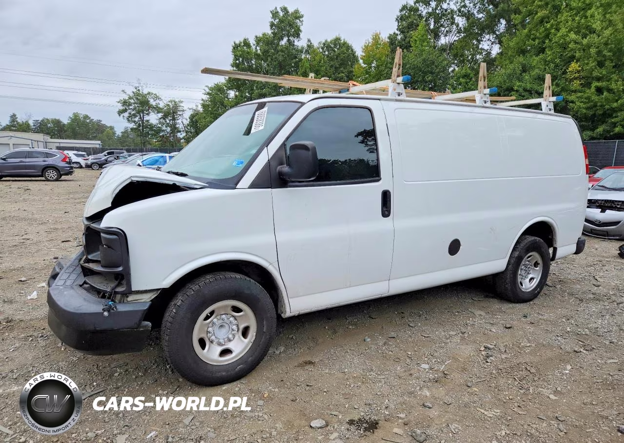 2015 Chevrolet Express G2500 VIN:1GCWGFCF8F1283484 - 1