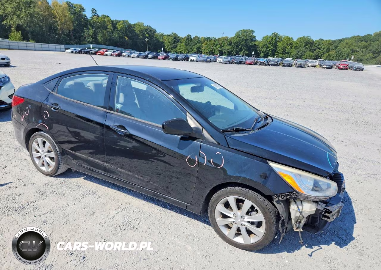 2014 Hyundai Accent Gls VIN:KMHCU4AE2EU767993 - 4