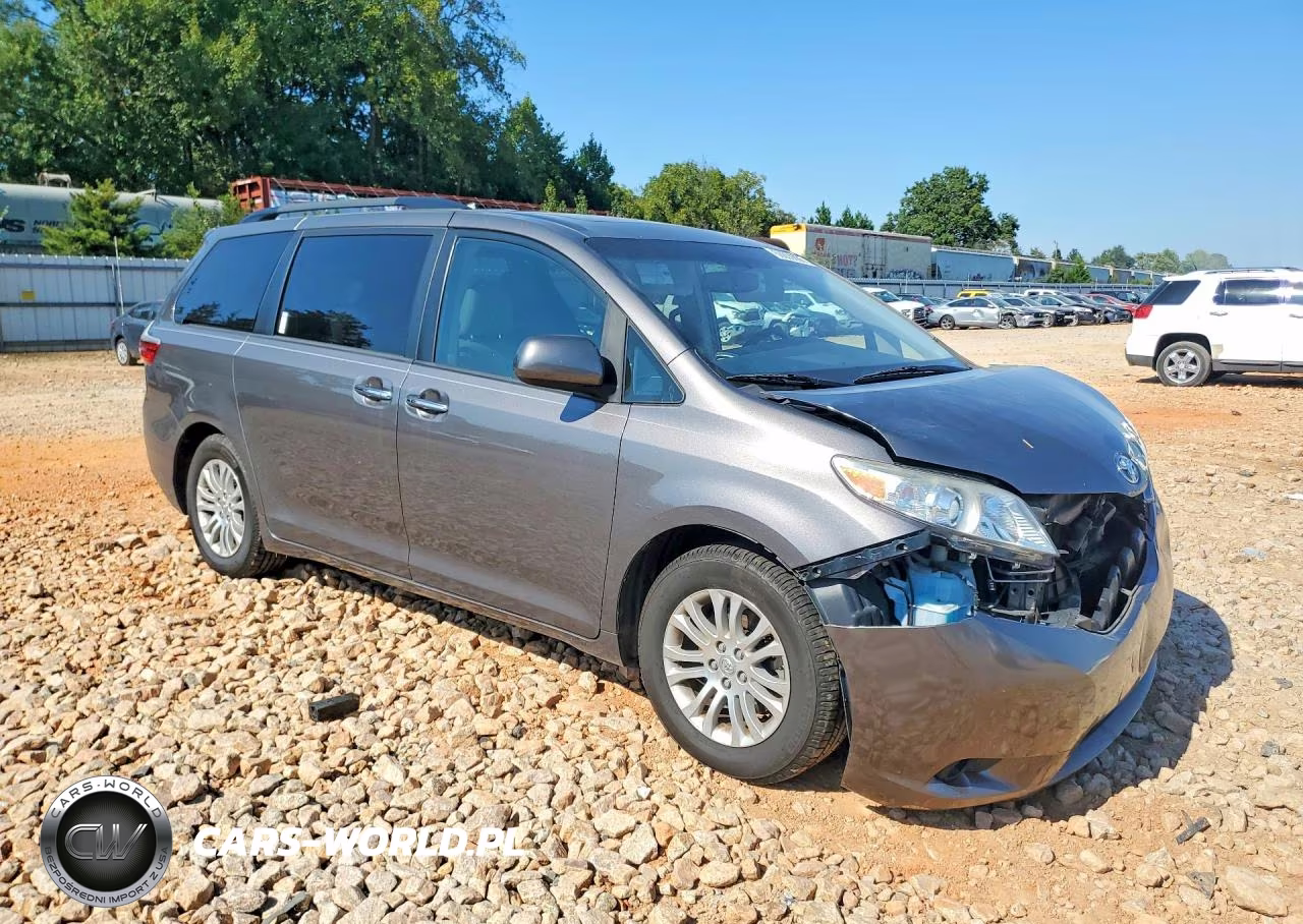 2017 Toyota Sienna Xle 8-Passenger VIN:5TDYZ3DC5HS809257 - 4