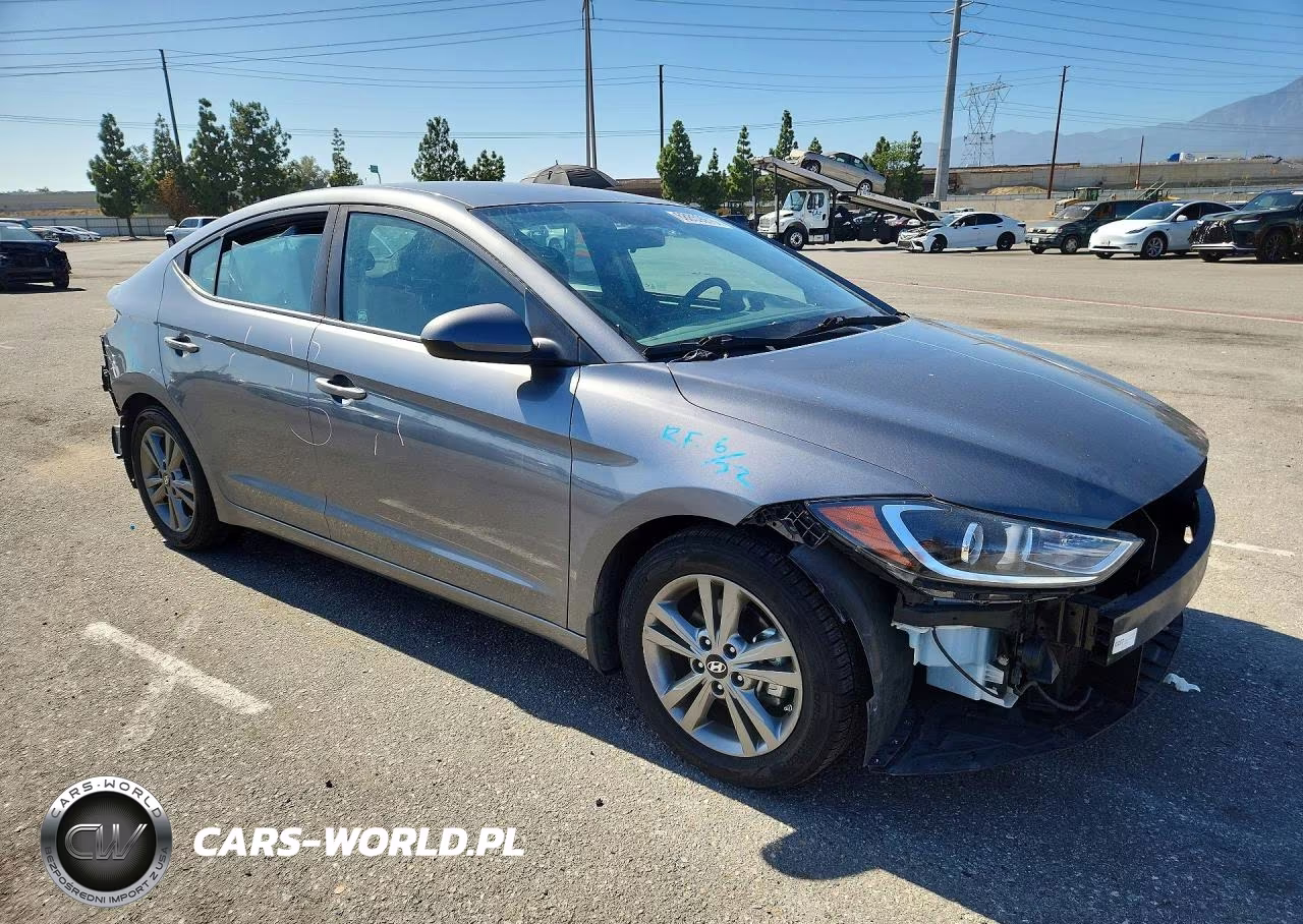 2018 Hyundai Elantra Sel VIN:5NPD84LF6JH264894 - 4
