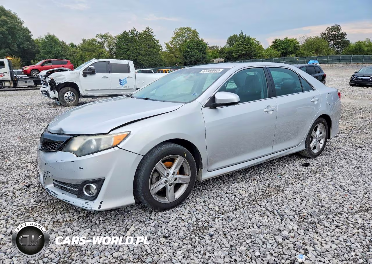 2014 Toyota Camry Se – zdjęcie 1 z 12