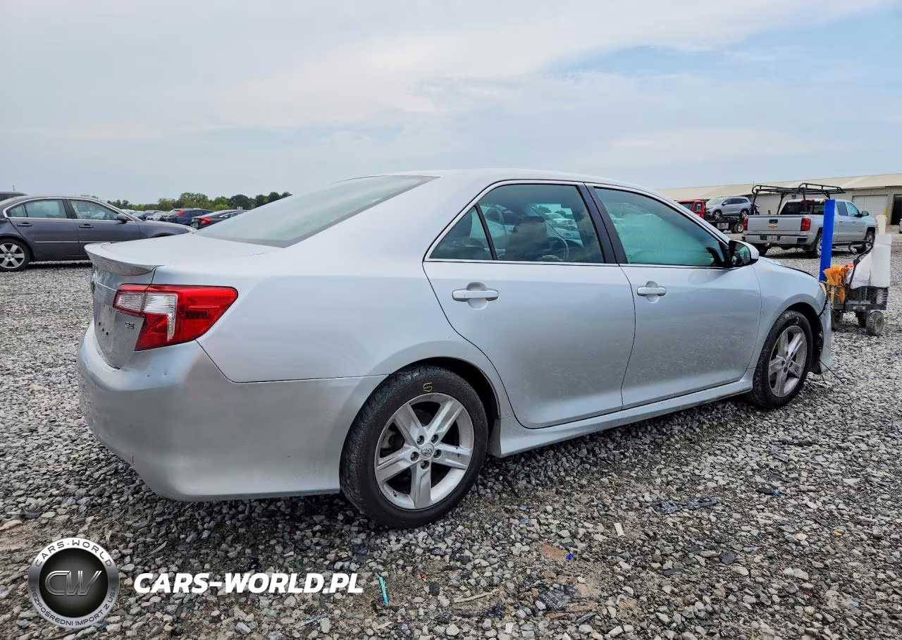 2014 Toyota Camry Se VIN:4T1BF1FK9EU839601 - 3