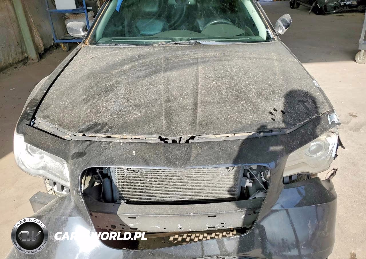 2016 Chrysler 300C VIN:2C3CCAEG0GH190456 - 11