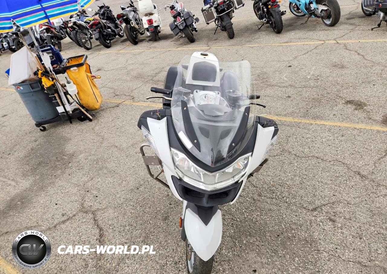 2013 BMW R1200 Rt VIN:WB1044001DZW22939 - 5