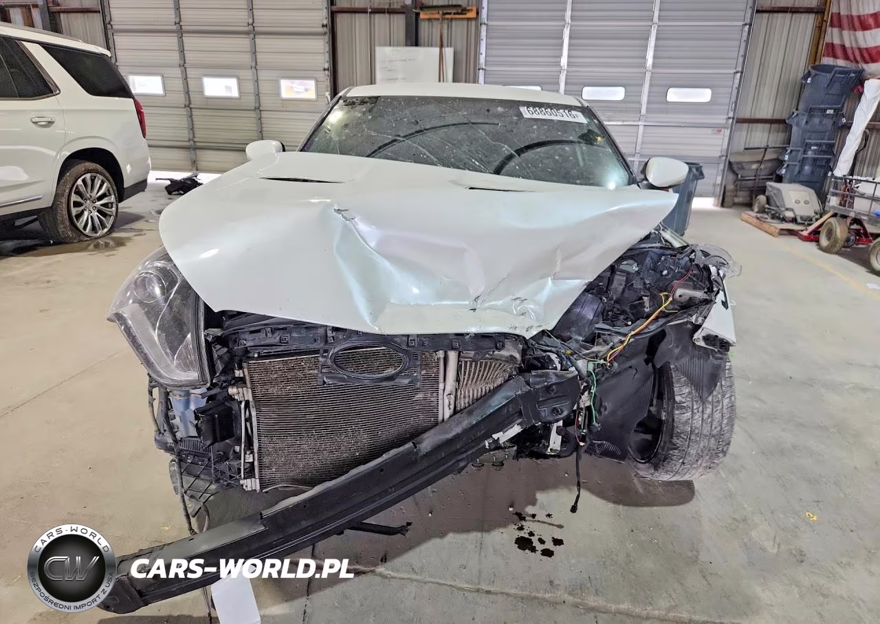 2015 Hyundai Veloster Turbo VIN:KMHTC6AE1FU239426 - 5