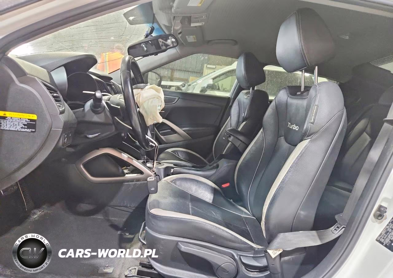 2015 Hyundai Veloster Turbo VIN:KMHTC6AE1FU239426 - 7