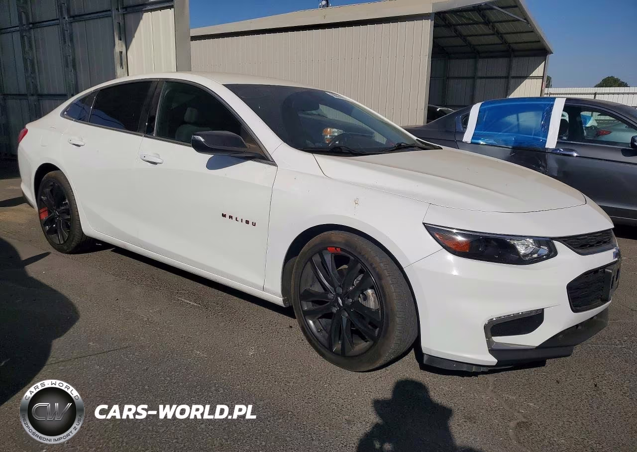 2018 Chevrolet Malibu Lt VIN:1G1ZD5ST2JF271049 - 4