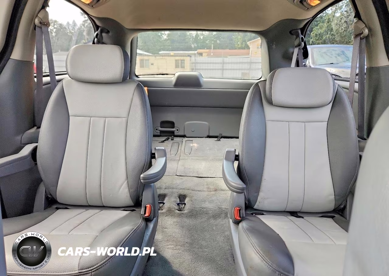 2006 Dodge Grand Caravan Sxt VIN:2D4GP44L26R700433 - 10