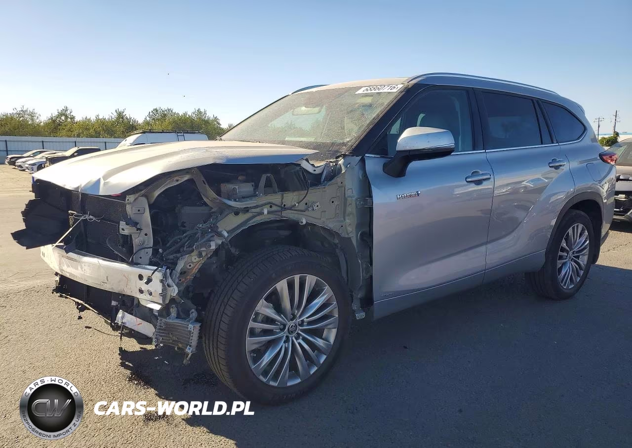 2020 Toyota Highlander Hybrid Platinum
