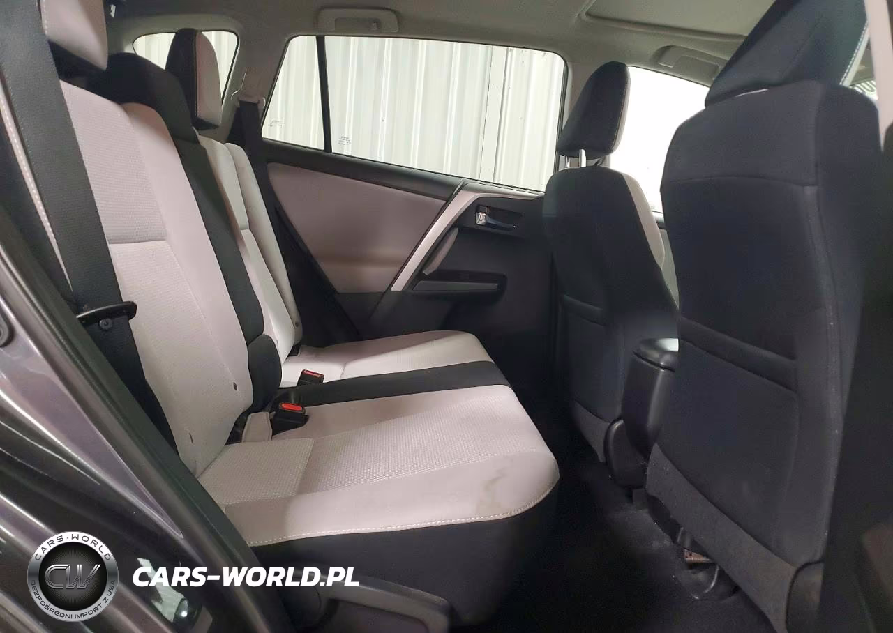 2018 Toyota Rav4 Xle VIN:2T3RFREV9JW742716 - 11