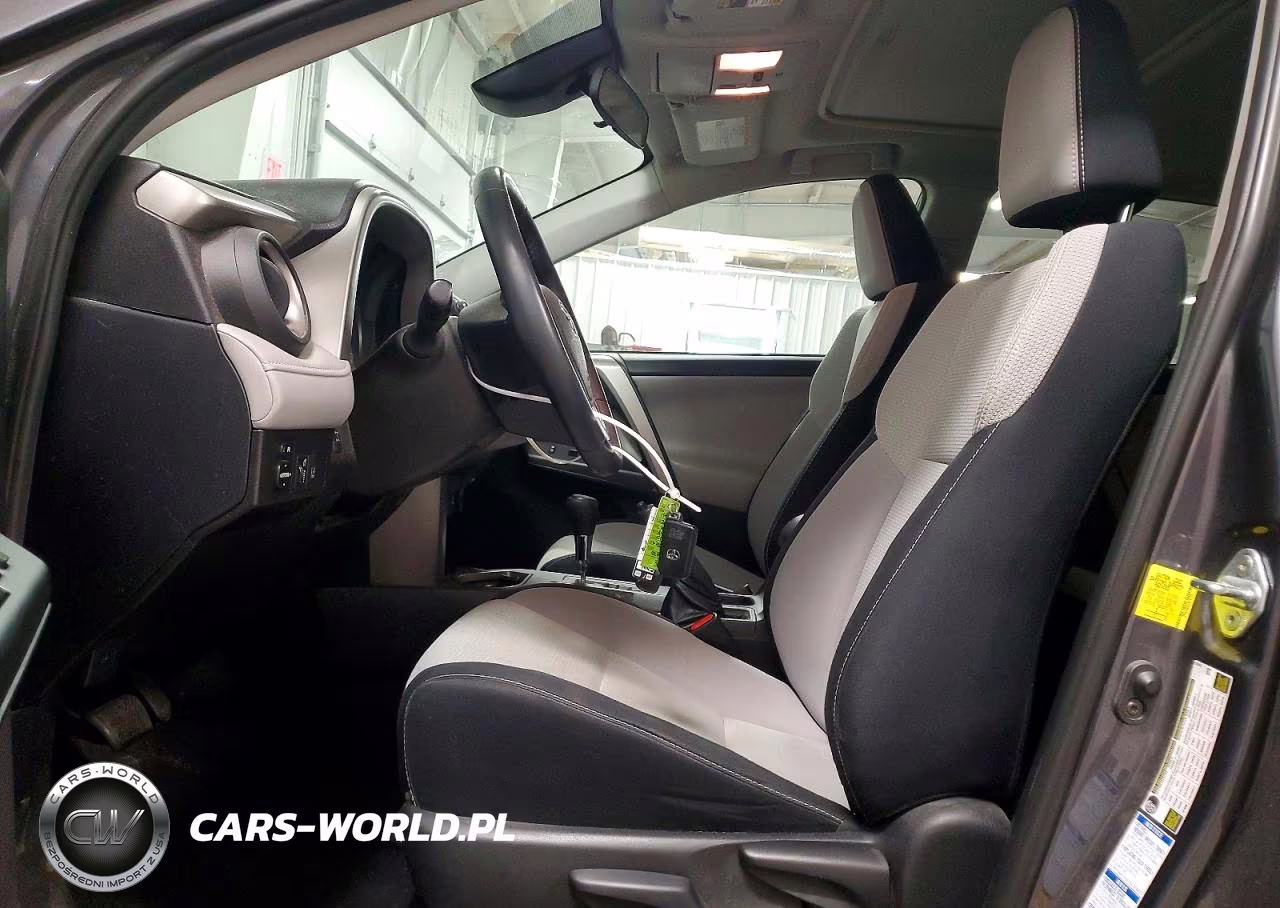 2018 Toyota Rav4 Xle VIN:2T3RFREV9JW742716 - 7