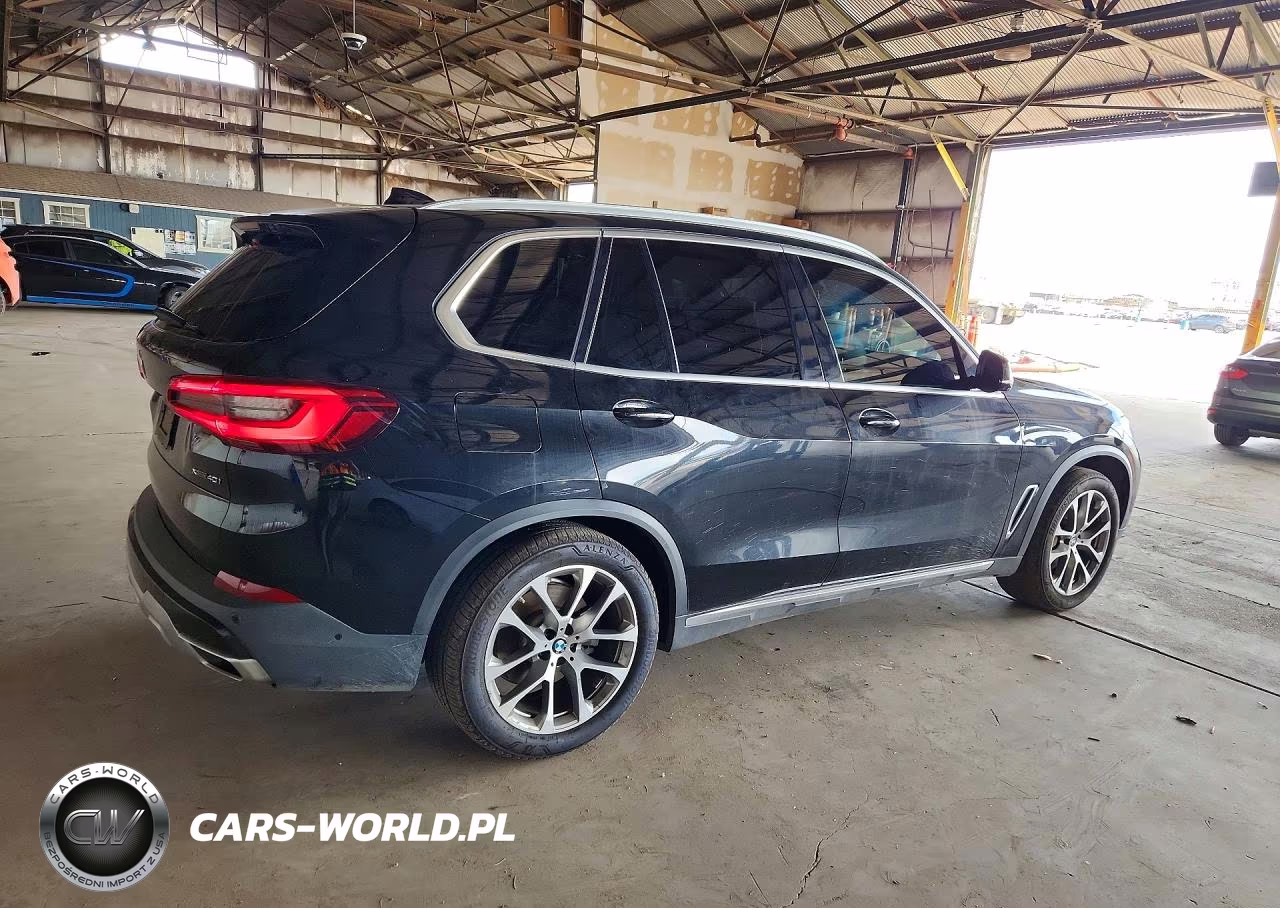 2019 BMW X5 xDrive40I VIN:5UXCR6C51KLL64568 - 3