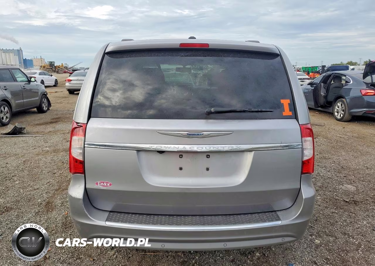 2016 Chrysler Town & Country Touring L VIN:2C4RC1CG0GR190802 - 6