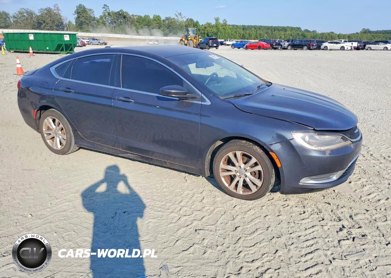 2016 Chrysler 200 Limited VIN:1C3CCCAB1GN174554 - 4