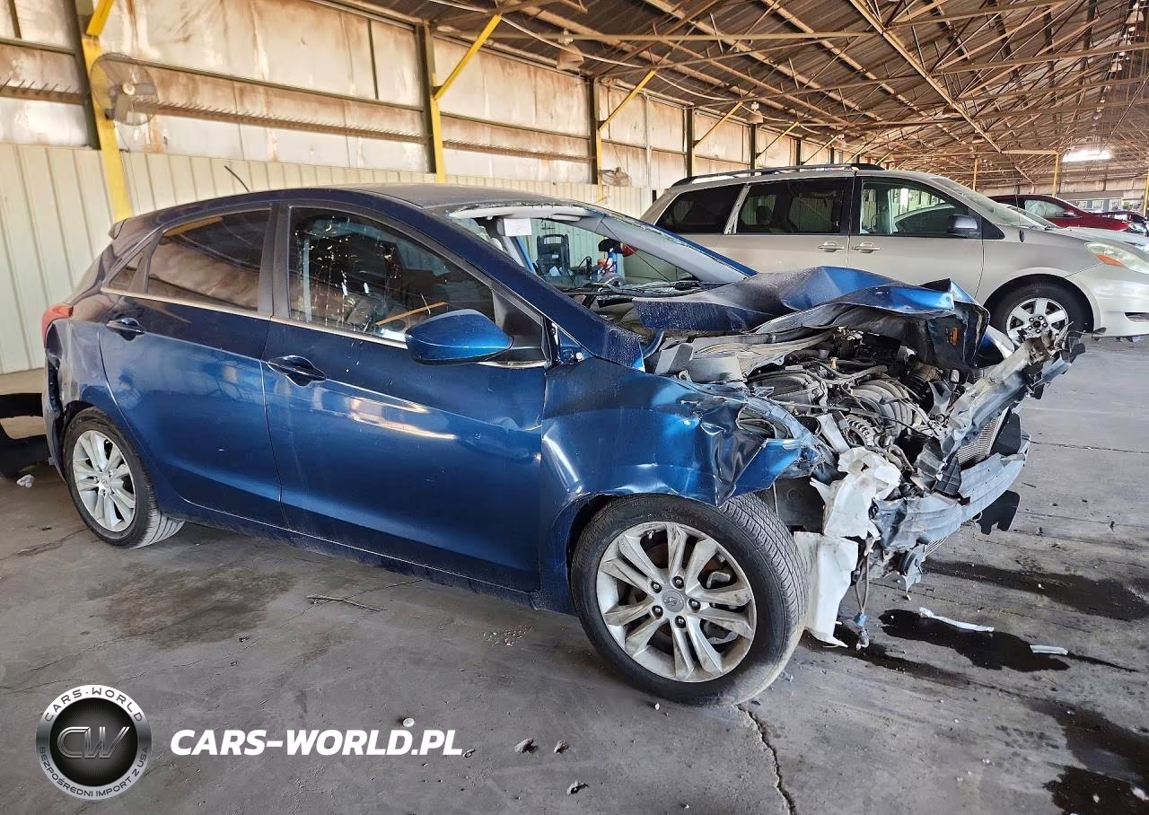 2015 Hyundai Elantra Gt Base VIN:KMHD35LH1FU237892 - 4