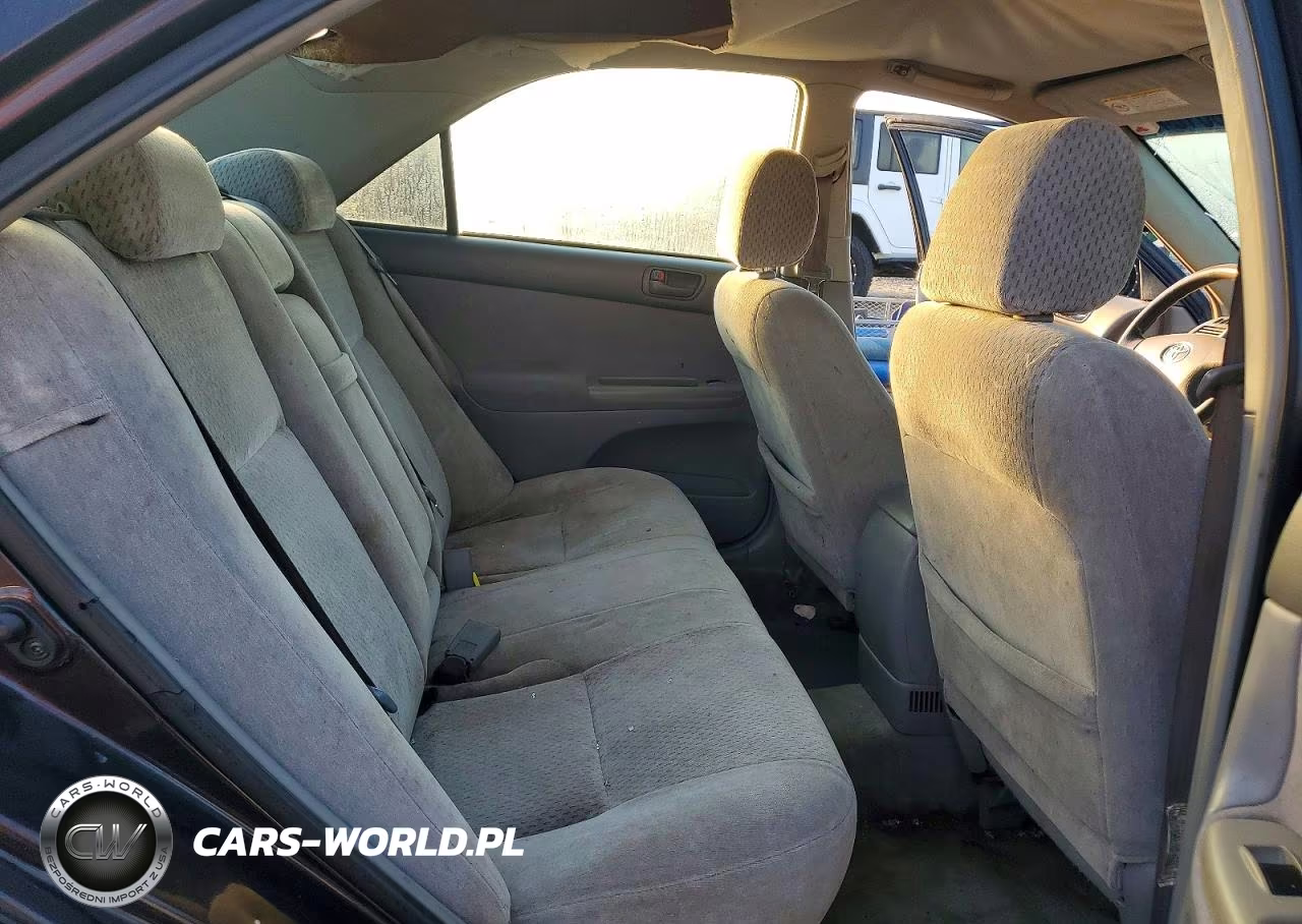 2003 Toyota Camry Le VIN:4T1BE32K53U742459 - 10